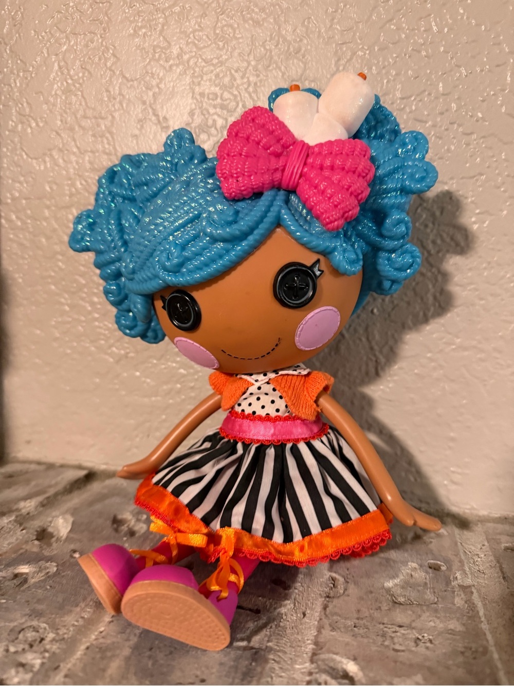 Lalaloopsy Super Silly Party Large Doll - Mittens Fluff 'n' Stuff
